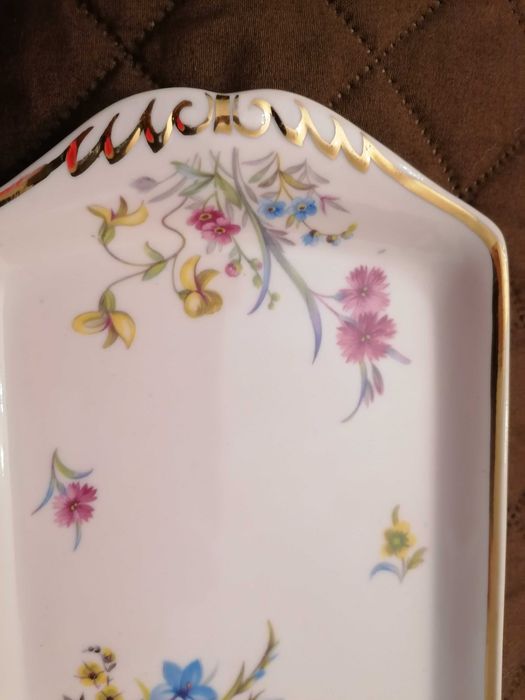 Artibus Tray - Golden Floral Pattern64739892083970124