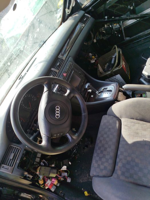 Audi A6 C5 2.4 v6 w całości na części