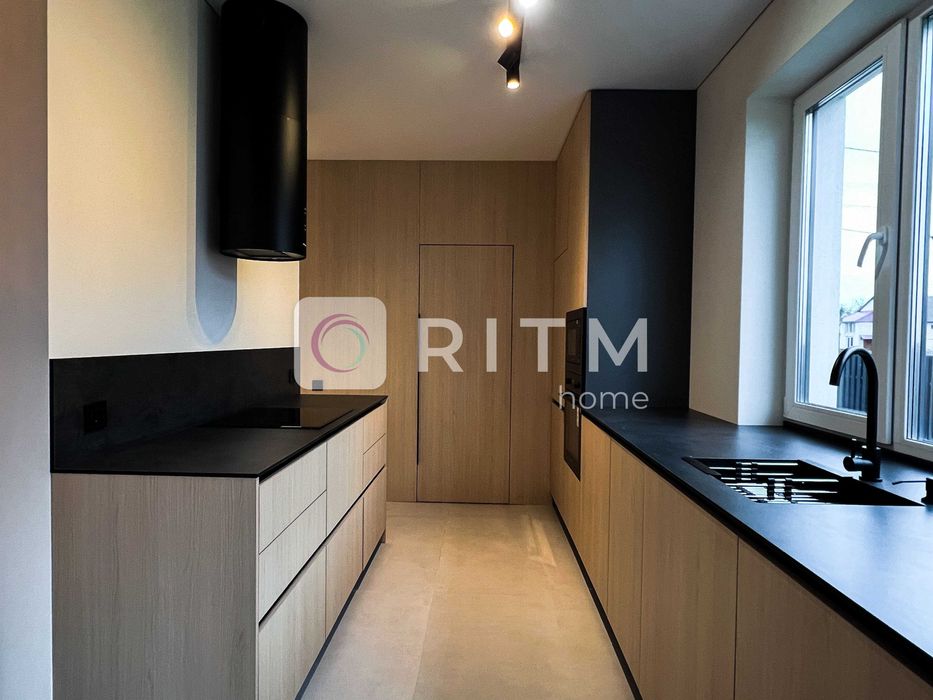 Продається сучасний будинок з ремонтом та повним укомплектуванням!!