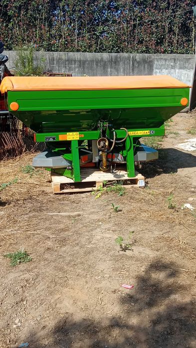 Distribuidor adubo Amazone Pretix 1500