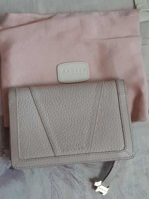 Гаманці шкіряні Radley