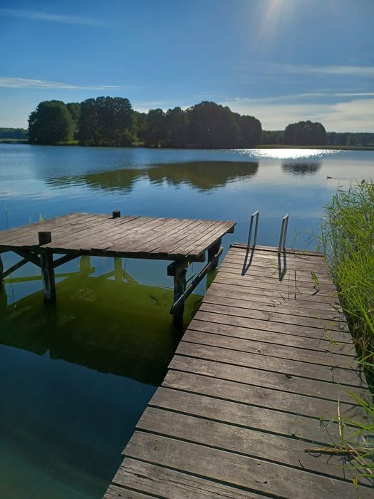 Dom nad jeziorem Isąg - pomost, łódka, kominek. Mazury | 6 osób
