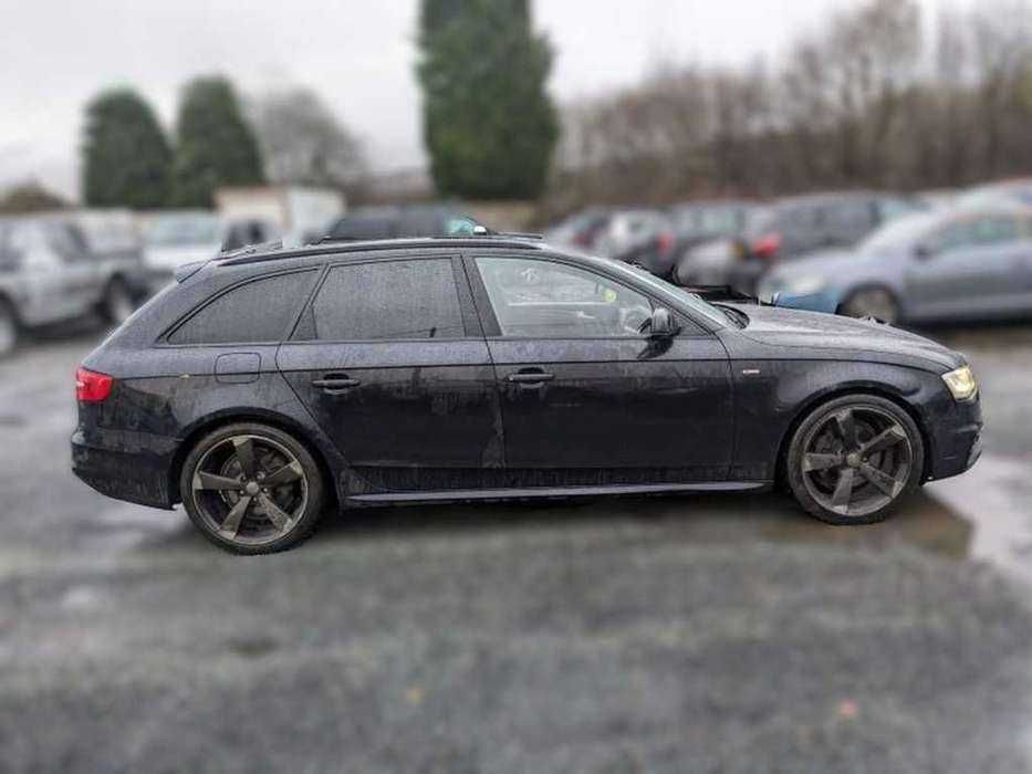 Audi A4 B8.5 avant S-Line 2.0 TDI para peças