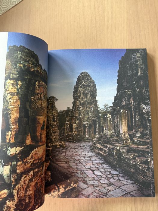 National Geographic - Angkor e Borobudur