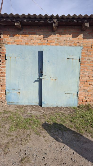 Продам власний добротний гараж