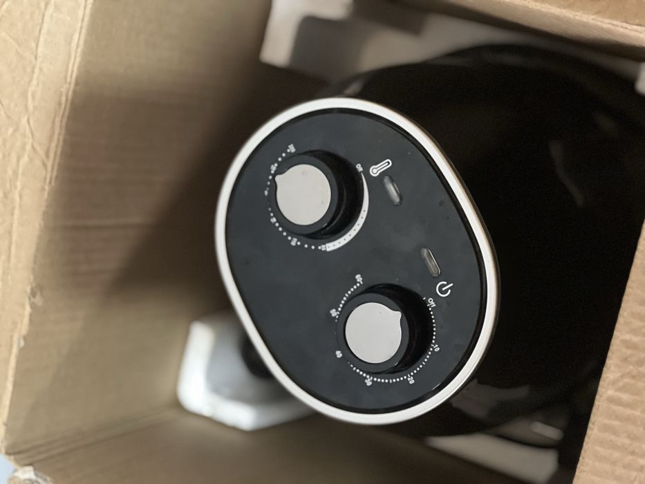 Air fryer . Air fryer