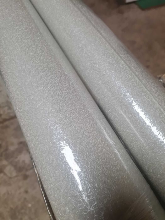 Продам шпалери білого кольору