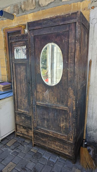 Старий шкала під реставрацію