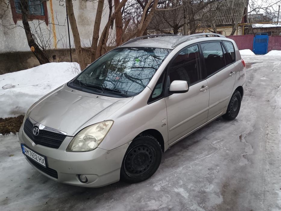 Toyota Corolla Verso  нерозмитнена