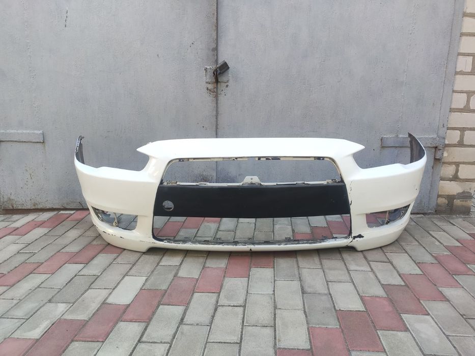 Продам Бампер от Lancer