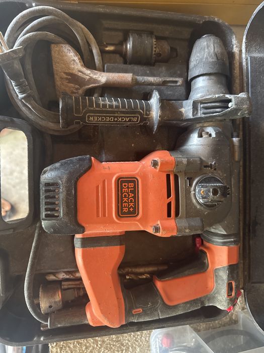 Vendo Maquina de furar com funcao de martelo sds
