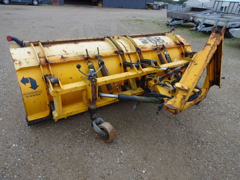 Pług do śniegu FM Maskiner odśnieżny regulowany hydrauliczny 250cm