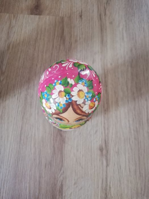 Bonecas Matrioska em madeira