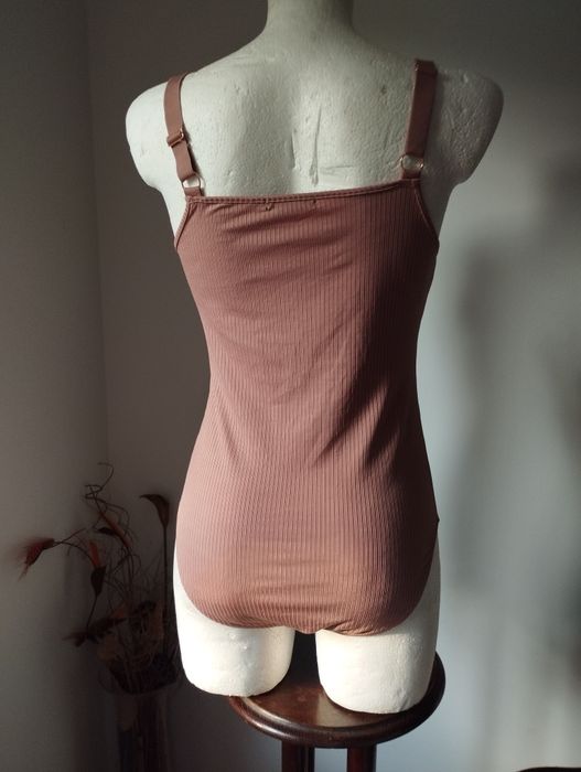 Zestaw bielizny damskiej-4 sztuki