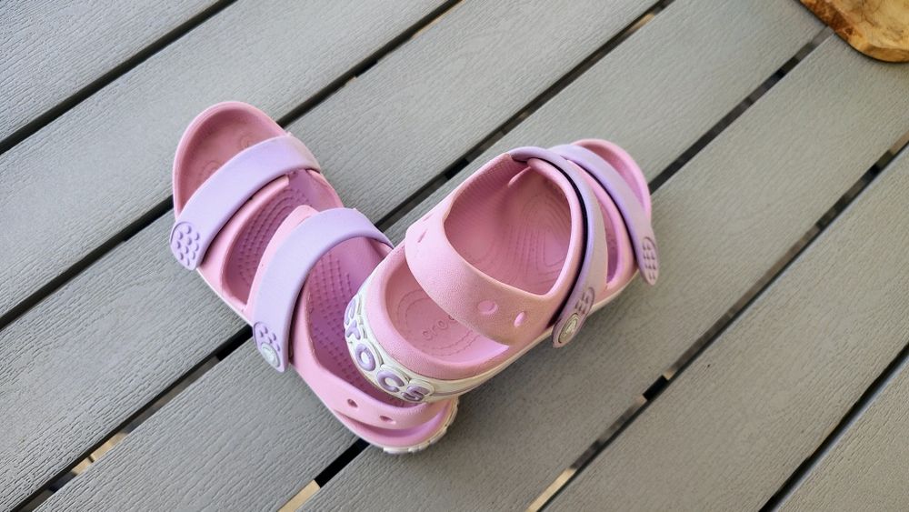 Crocks 33-34 J 2