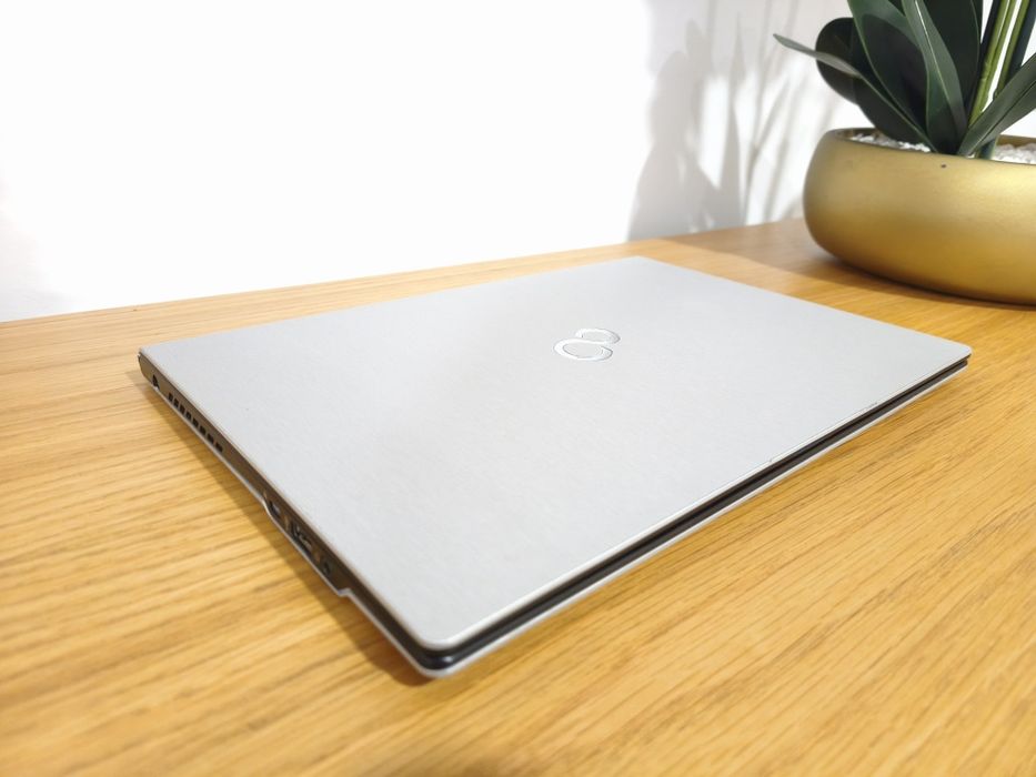 Portátil Fujitsu, 14 polegadas, Core i7, 8gb, disco 220gb, garantia