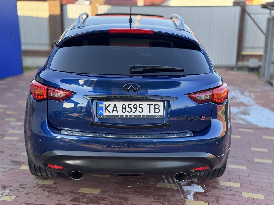 INFINITI FX 37S Максимальна