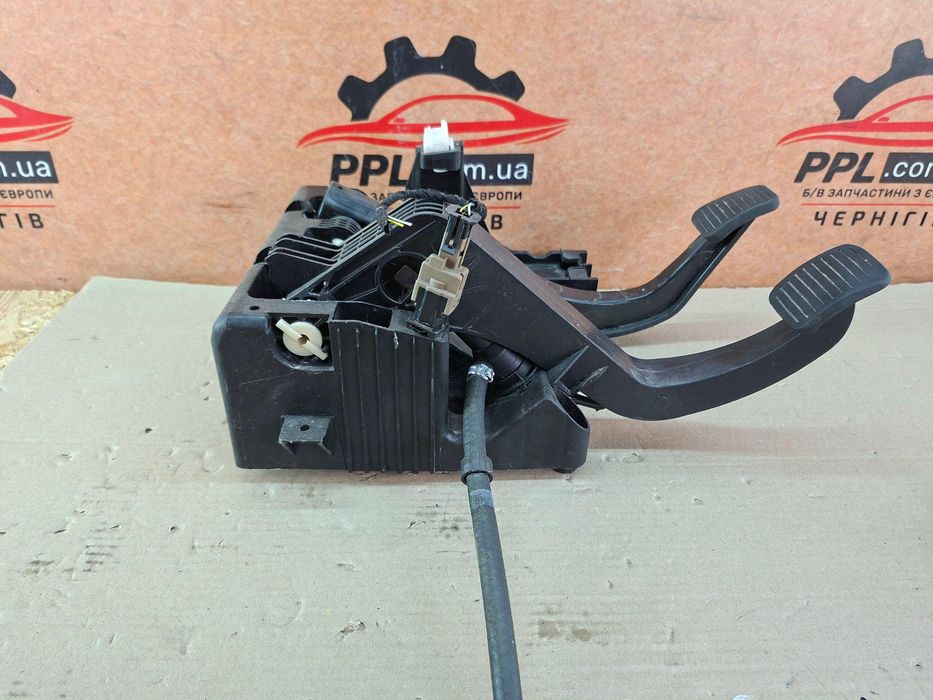 Fiat Ducato III 06-14 Boxer Jumper Педаль тормоза сцепления 3802501017