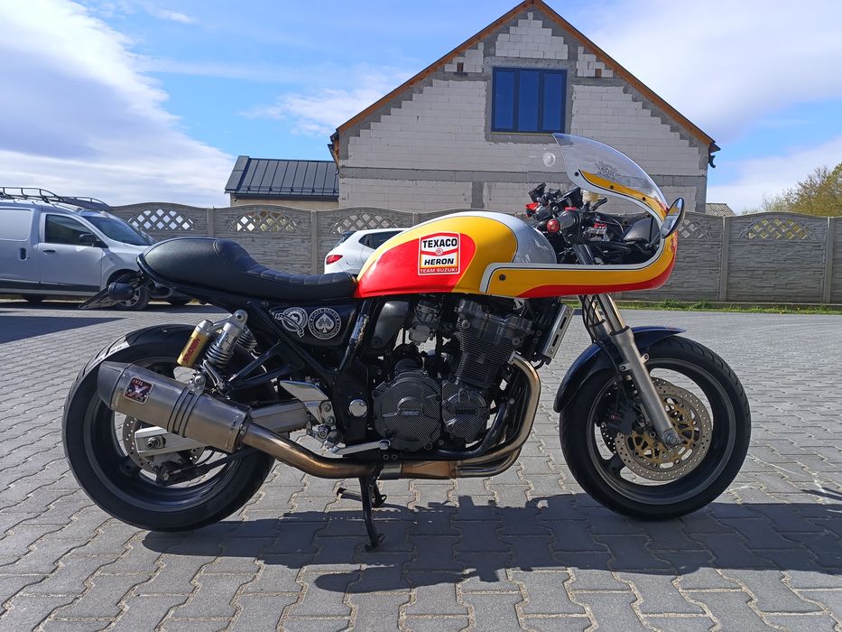 Suzuki GSX 750 Inazuma Cafe Racer