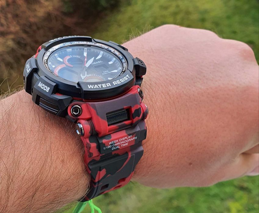 Sportowy zegarek męski - czerwone moro