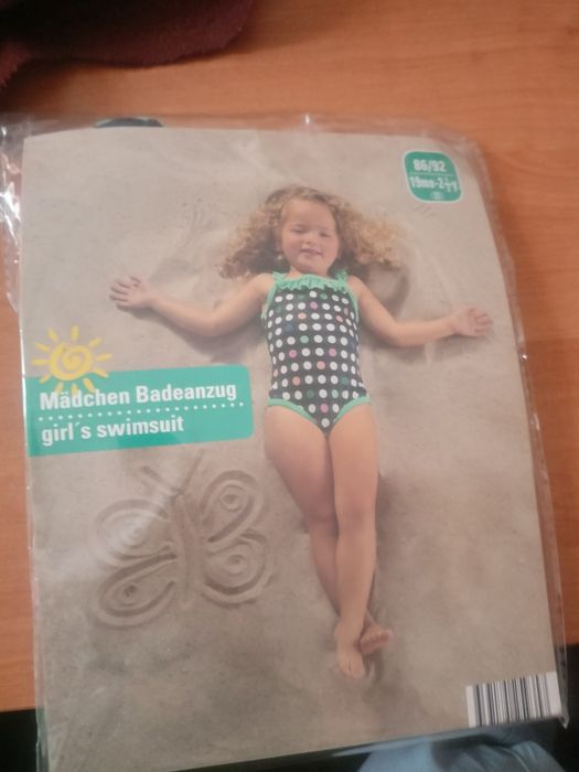 Strój kąpielowy.