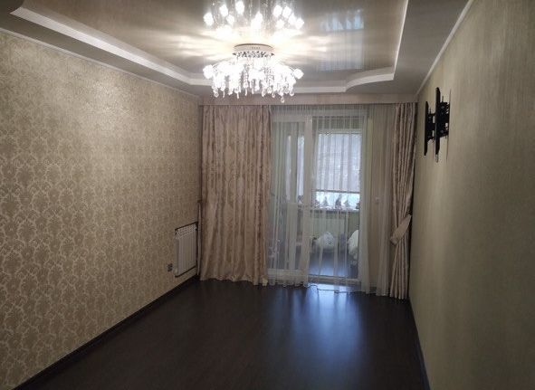 Продам 2х  кімнатну квартиру