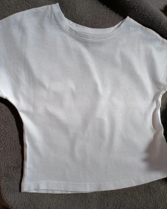 Elegancka bluzeczka biało srebrna rozmiar 98