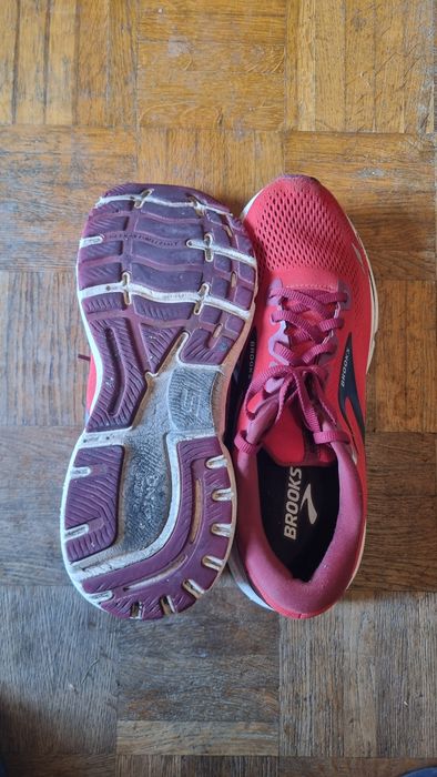 Sapatilhas Brooks Ghost 15 - Tamanho 45 - Bom Estado