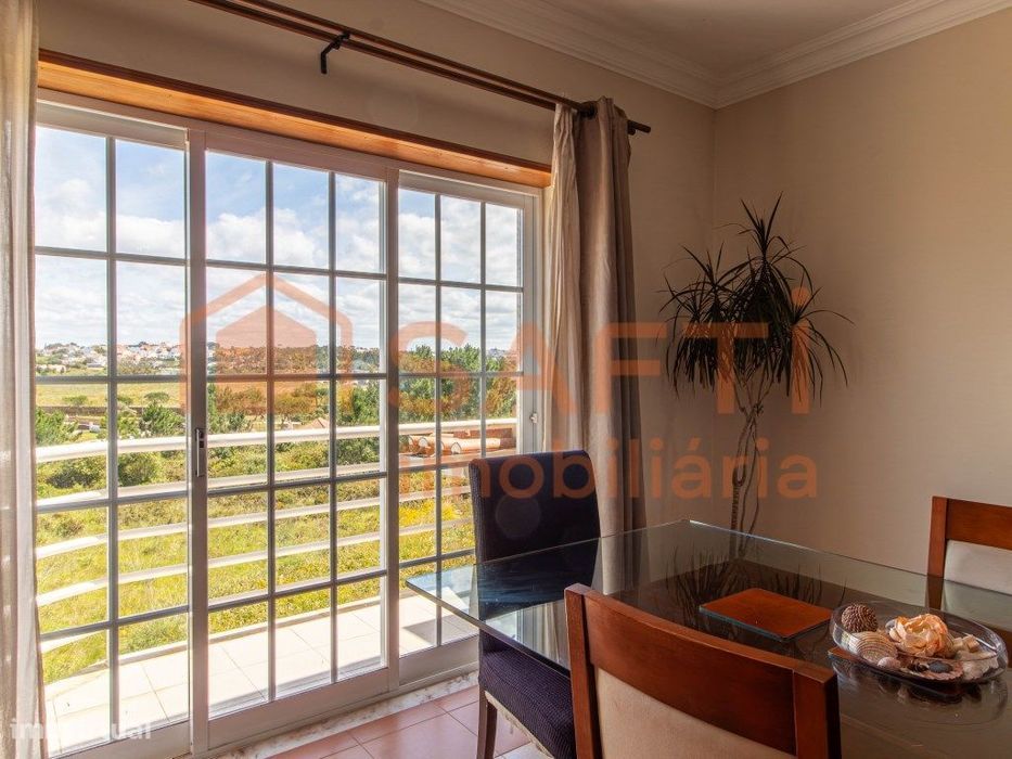 Apartamento T2+2 na Ericeira