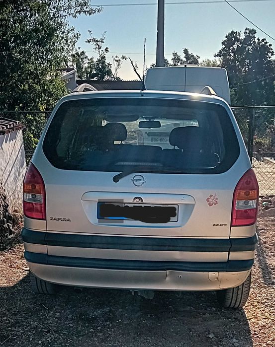 Opel Zafira 2.2 TDI de 2003, 7 lugares