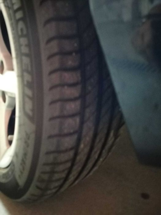 BMW 116d, muito bem estimado