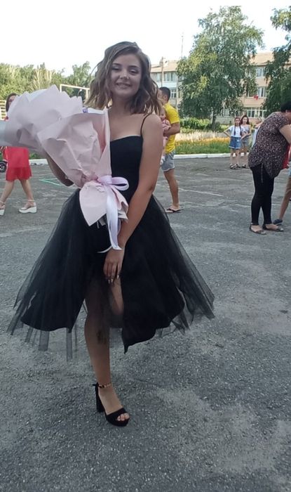 Випускна сукня (нарядна)