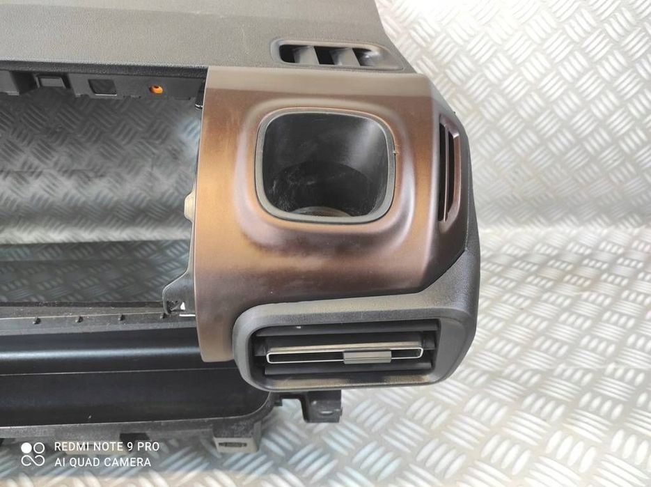 toyota proace city opel combo e deska rozdzielcza konsola kokpit dekor