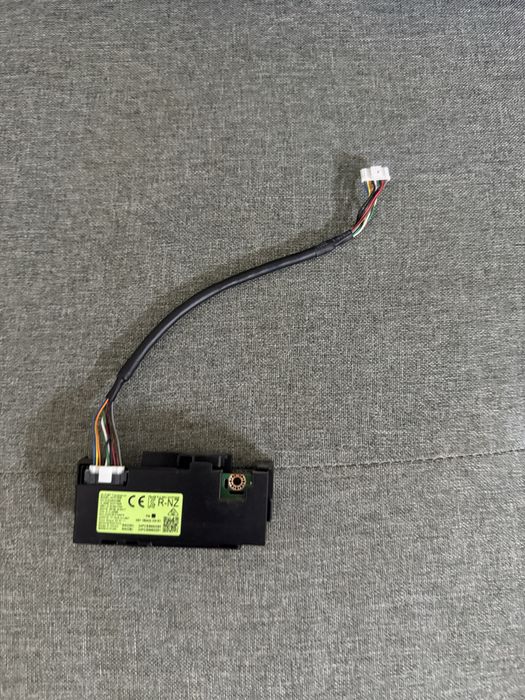 Diverso Material QLED Samsung 65”