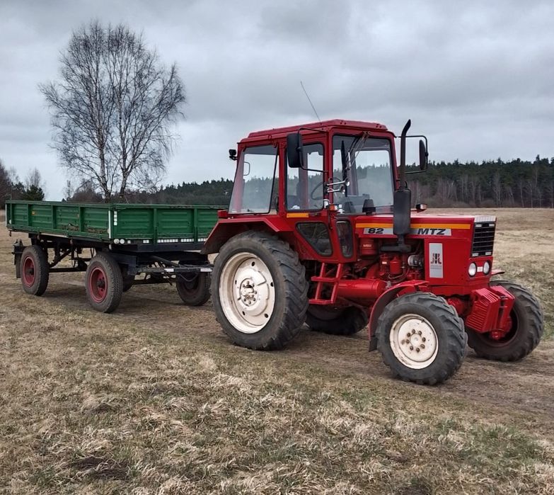 Usługi ciągnikiem z przyczepą