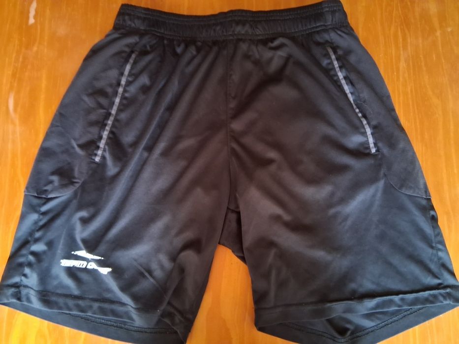 Calções Team Quest