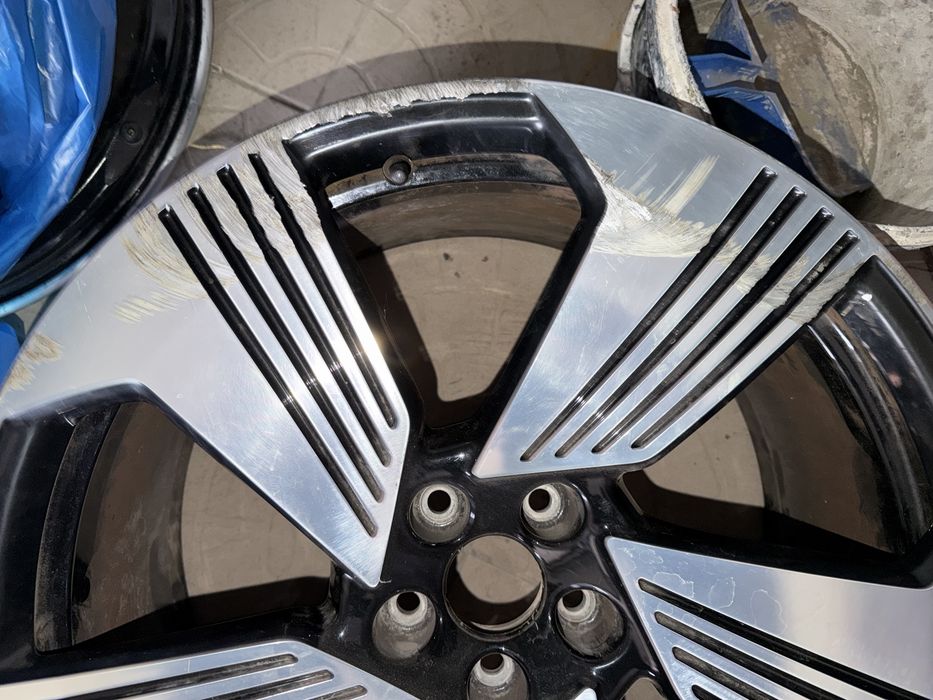 Диск колесо Audi E-Tron R21 оригінал