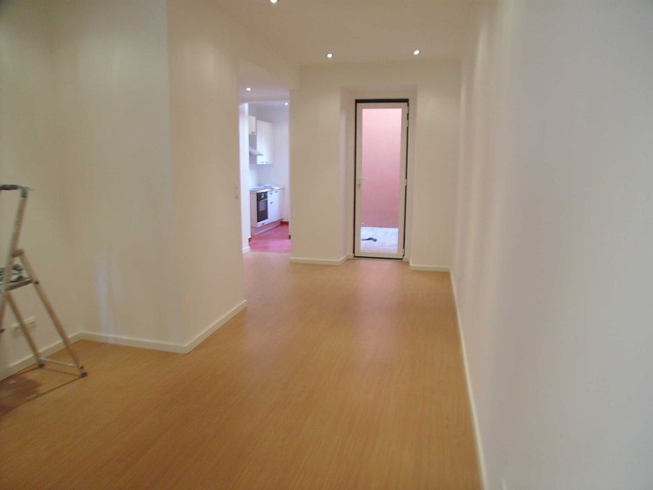 JANELAS | DEMOLIÇÕES | OBRAS GERAIS | REMODELAÇÃO DE APARTAMENTOS