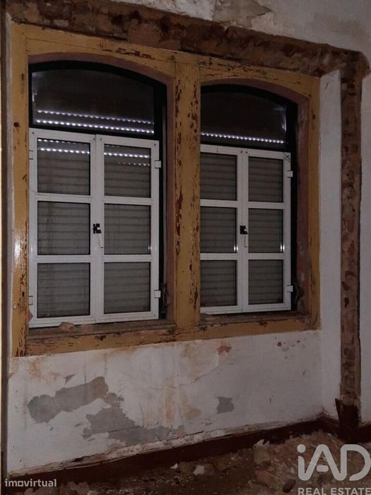 Prédio em Barreiro E Lavradio de 232,00 m2