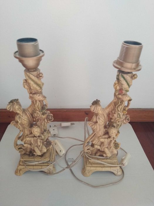 2 Candle Holders in Biscuit Clay