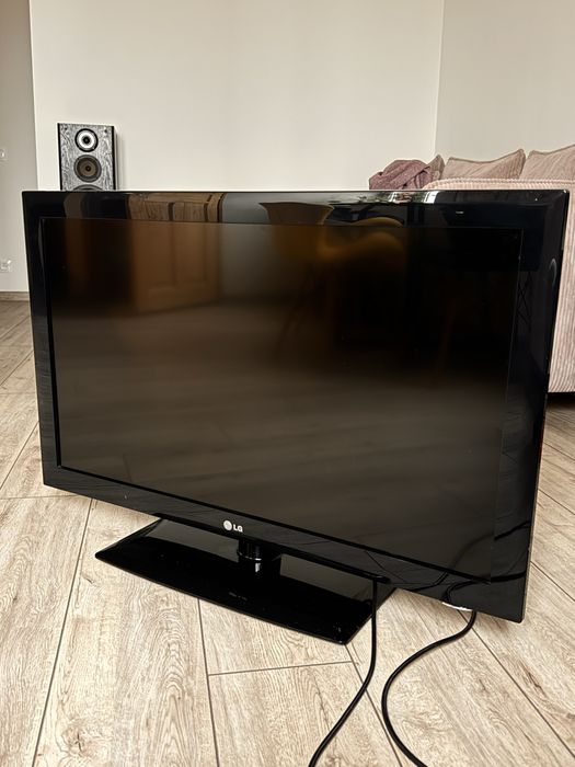 Telewizor LG 37 cali