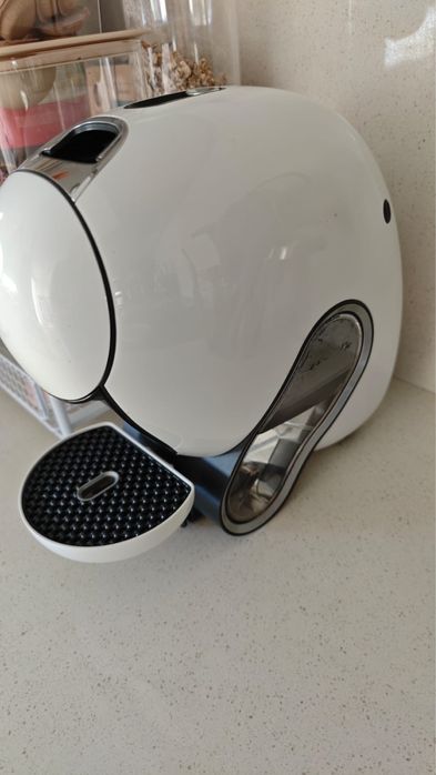 Maquina Cafe NESCAFE Dolce Gusto Neo Branca