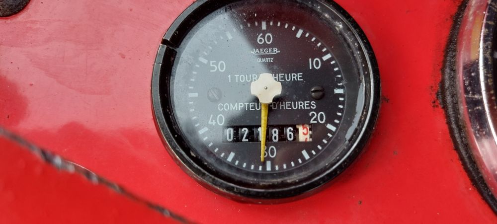 Зернозбиральний комбайн Massey Ferguson 440 3.м