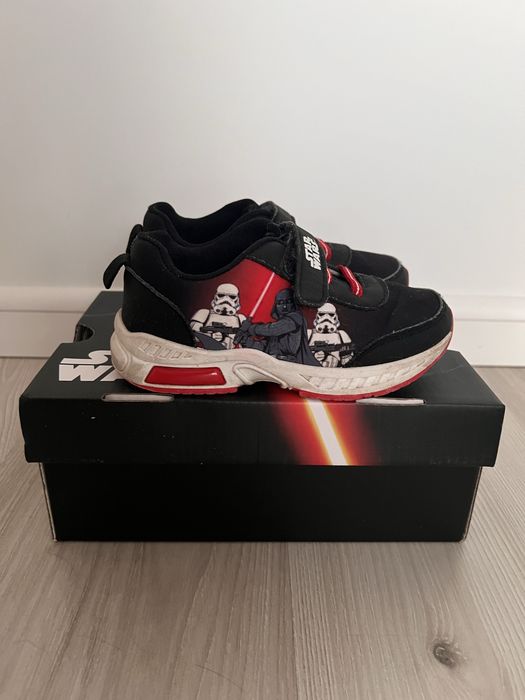 Świecące buty chopiece 26