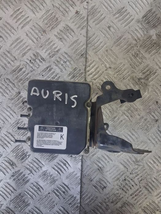 TOYOTA AURIS I 2.2 D-CAT POMPA ABS