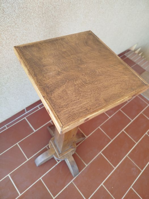 Stands para colunas artesanais