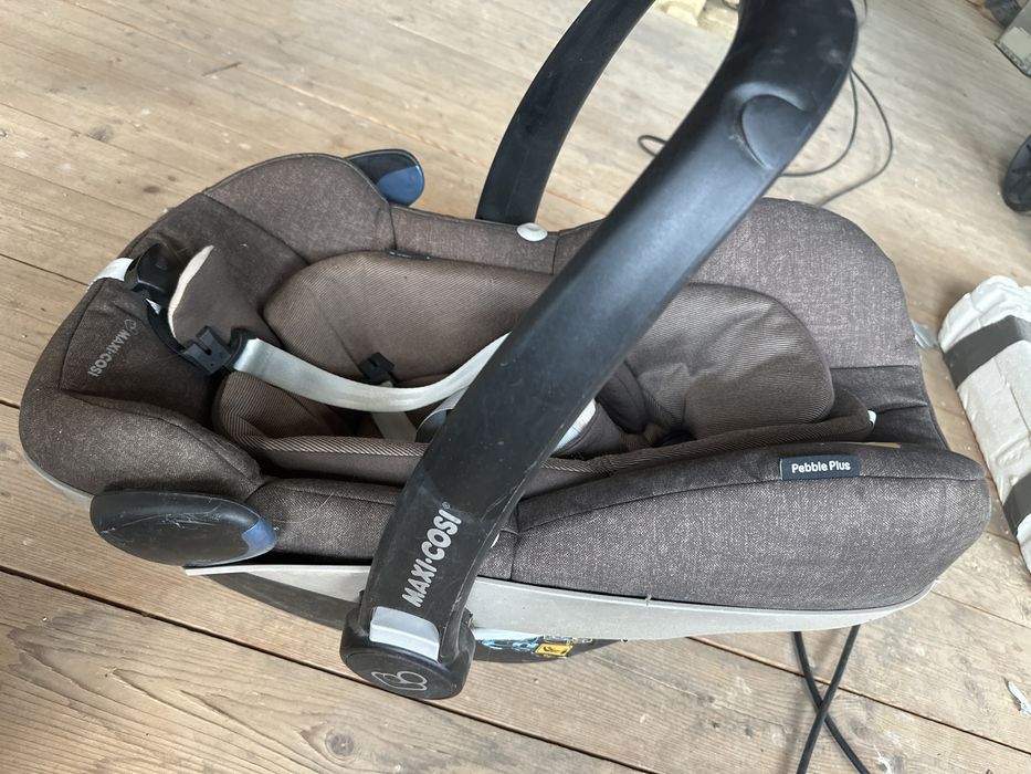 Дитяча люлька , візочок Maxi cosi