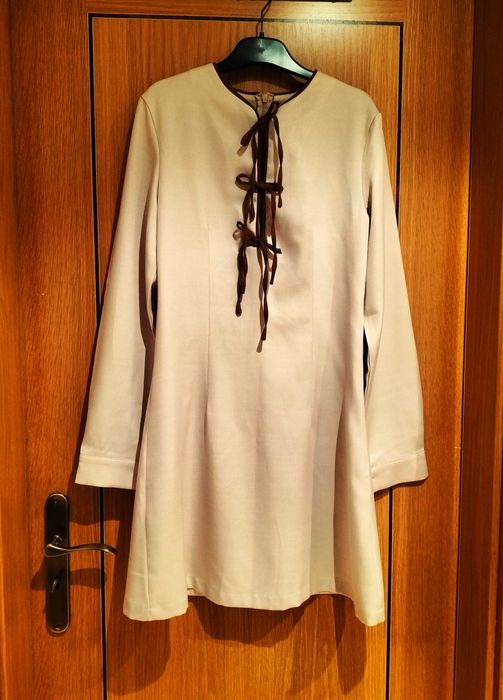 Vestido beje, tam. XS, Shein