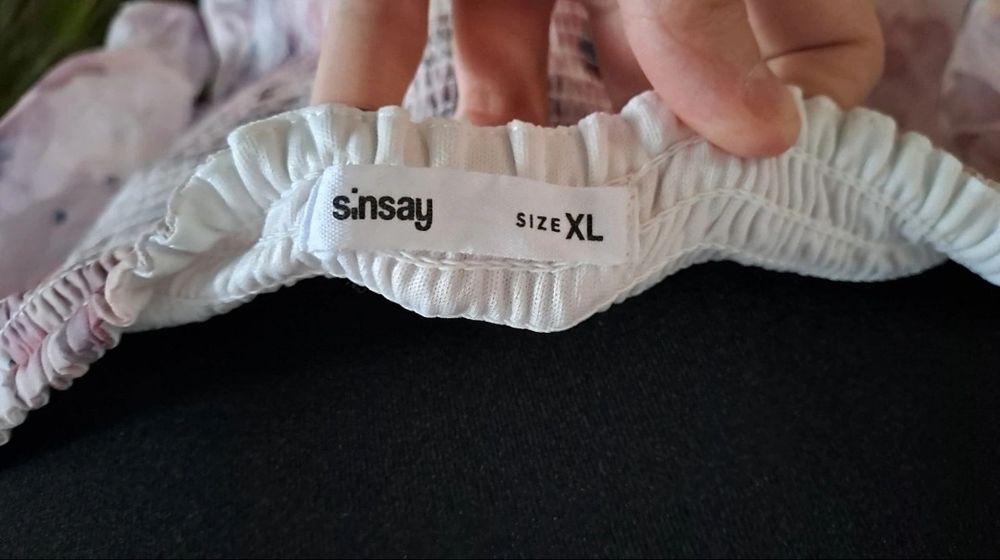 Sukienka mini w kwiaty rozmiar XL