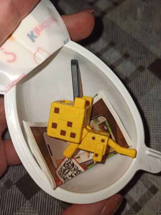 Іграшка Minecraft Kinder Joy
